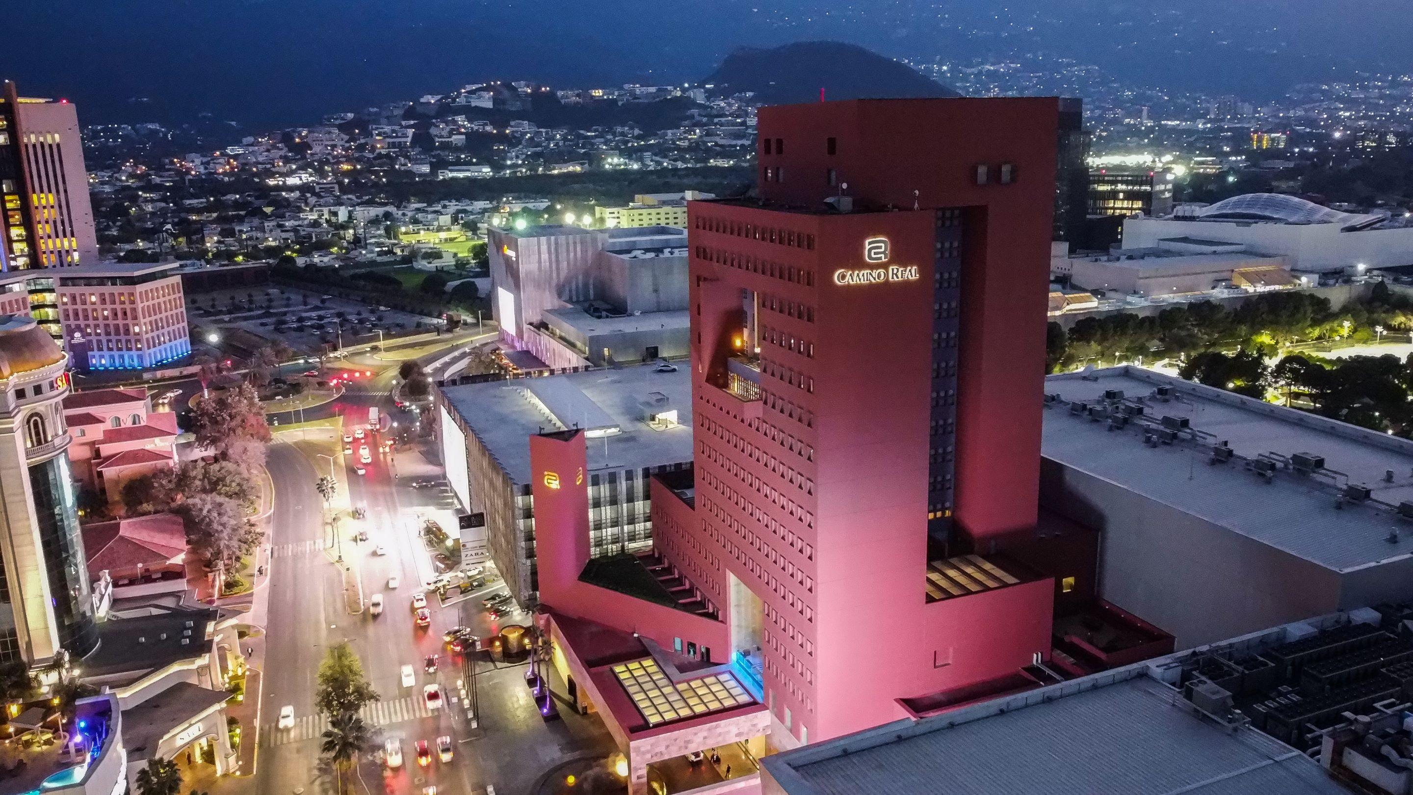 Camino Real Monterrey Hotel San Pedro Garza Garcia Екстериор снимка Crown Towers